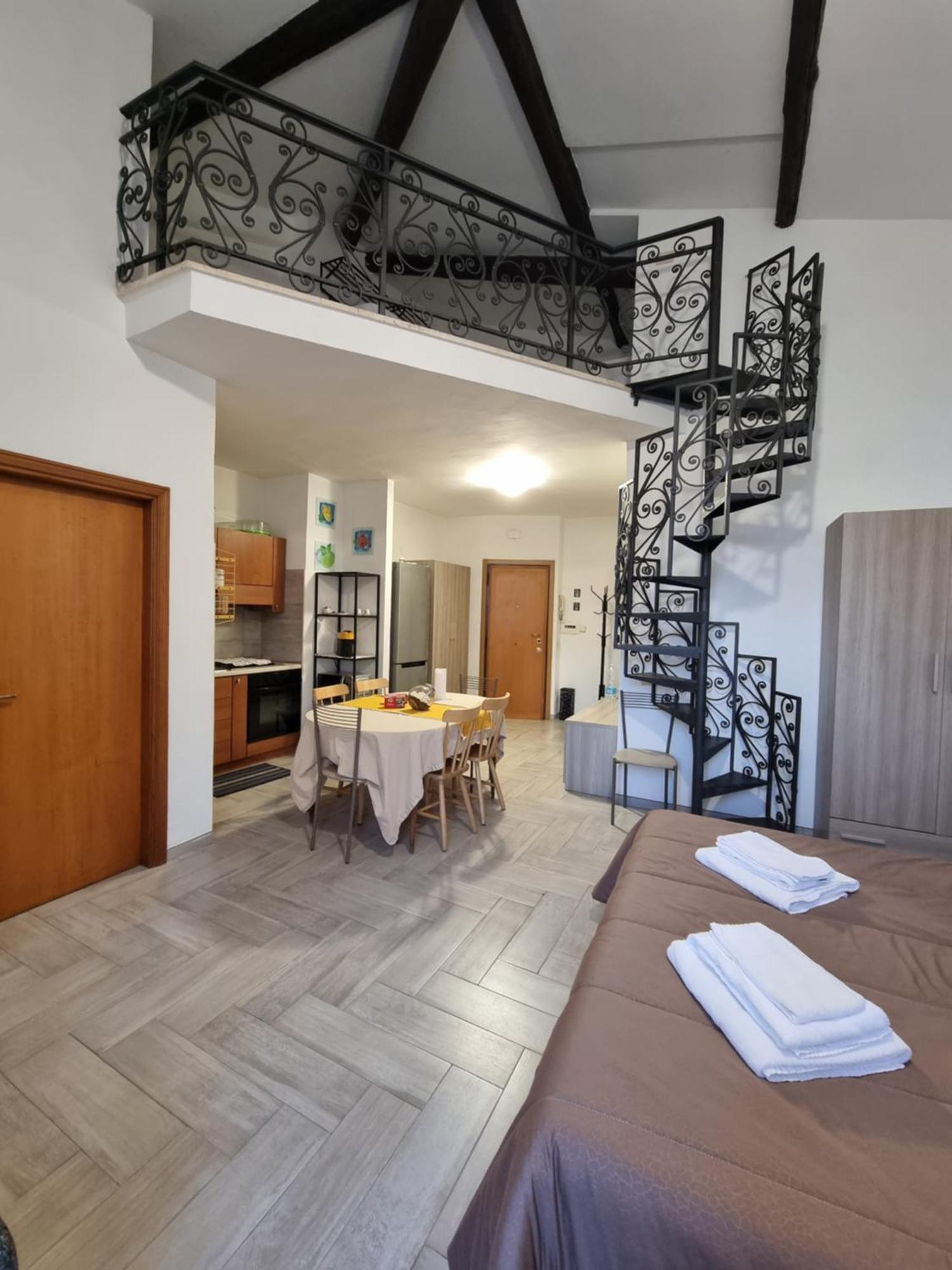 Loftiense Roma Villa Eksteriør bilde